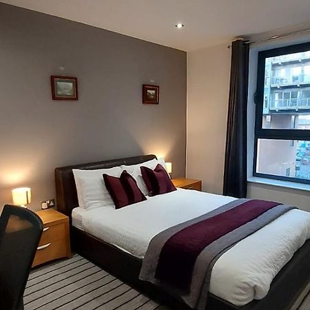 City Apartment In Great Location With A Balcony & Parking Possible - West One Sheffield Dış mekan fotoğraf