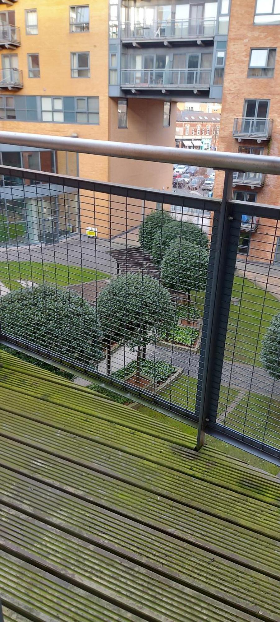 City Apartment In Great Location With A Balcony & Parking Possible - West One Sheffield Dış mekan fotoğraf